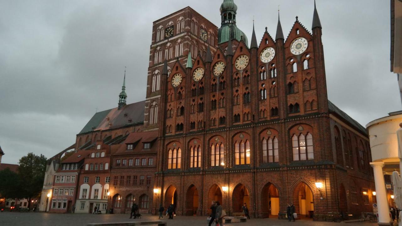 Gutshaus Alt-Jargenow Apartment Alt Jargenow Luaran gambar