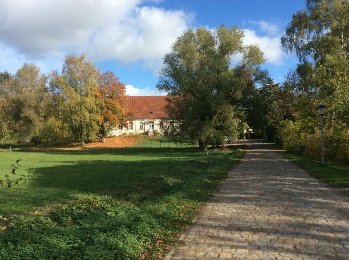 Gutshaus Alt-Jargenow Apartment Alt Jargenow Luaran gambar